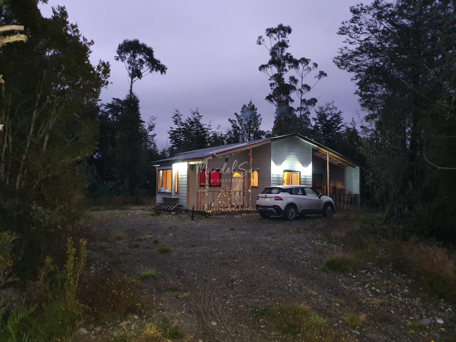 Acogedora casa a 10 minutos del aeropuerto Mocopulli.